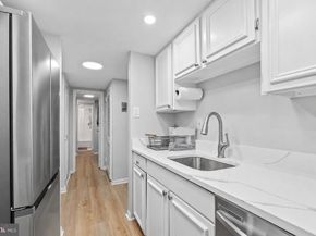 1300 Army Navy Drive 320, Arlington VA 22202
