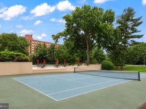 1300 Army Navy Drive 320, Arlington VA 22202