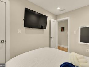 14 T Street NE 1, Washington DC 20002