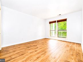 10300 Appalachian Circle 109, Oakton VA 22124