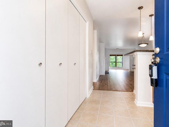 10300 Appalachian Circle 109, Oakton VA 22124