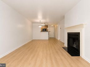 10300 Appalachian Circle 109, Oakton VA 22124