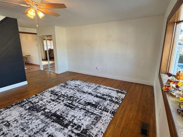 12513 Chilton Road, Philadelphia PA 19154