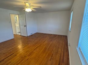 12513 Chilton Road, Philadelphia PA 19154