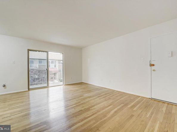 7054 Eastern Avenue NW 304, Washington DC 20012