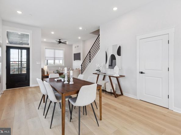 2800 Bridge Street, Philadelphia PA 19137