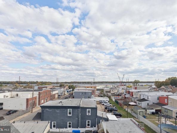 2800 Bridge Street, Philadelphia PA 19137