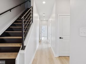 2800 Bridge Street, Philadelphia PA 19137