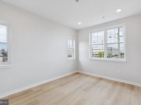 2800 Bridge Street, Philadelphia PA 19137