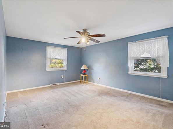 11 Linden Drive, Broomall PA 19008