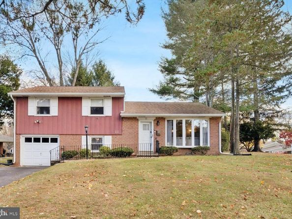 11 Linden Drive, Broomall PA 19008
