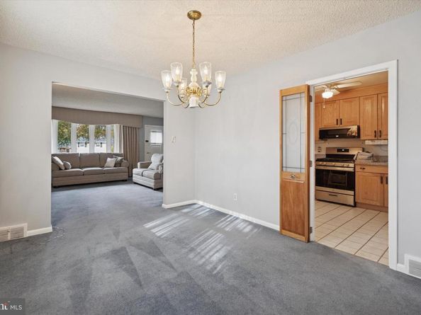 11 Linden Drive, Broomall PA 19008