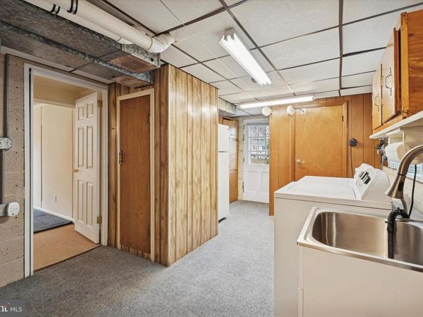 11 Linden Drive, Broomall PA 19008