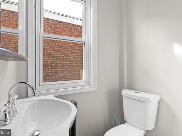 22 N Front Street, Darby PA 19023