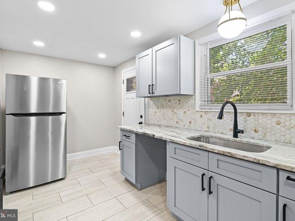 22 N Front Street, Darby PA 19023