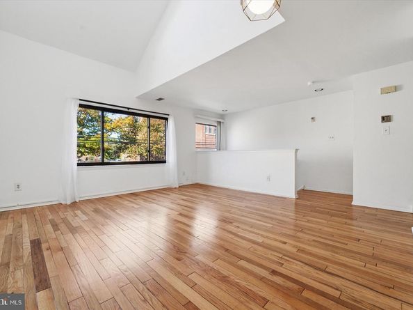 855 N 28TH Street B, Philadelphia PA 19130