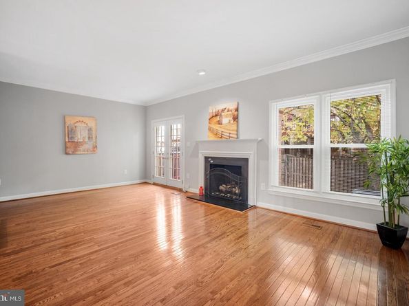 11103 Candlelight Lane, Potomac MD 20854