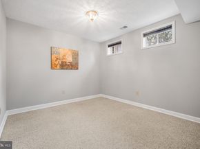 11103 Candlelight Lane, Potomac MD 20854