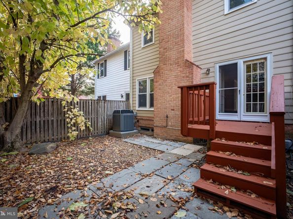 11103 Candlelight Lane, Potomac MD 20854