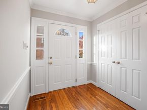 11103 Candlelight Lane, Potomac MD 20854