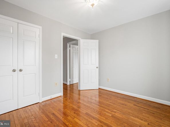 11103 Candlelight Lane, Potomac MD 20854