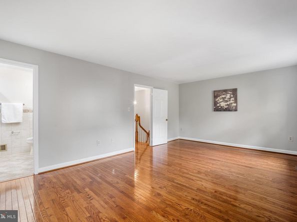 11103 Candlelight Lane, Potomac MD 20854