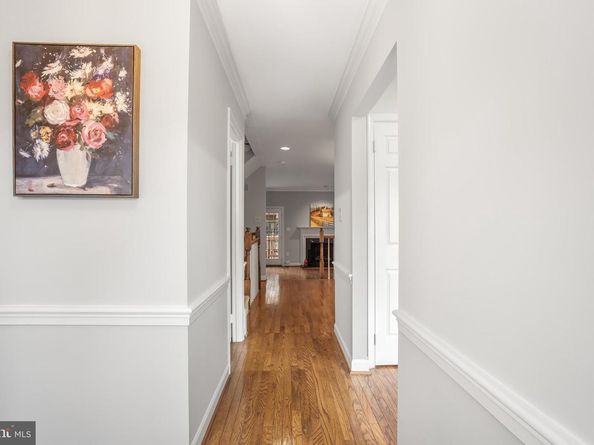 11103 Candlelight Lane, Potomac MD 20854