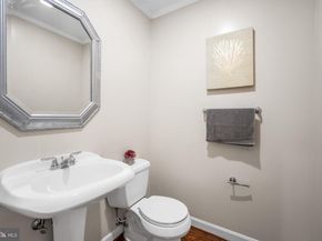 11103 Candlelight Lane, Potomac MD 20854