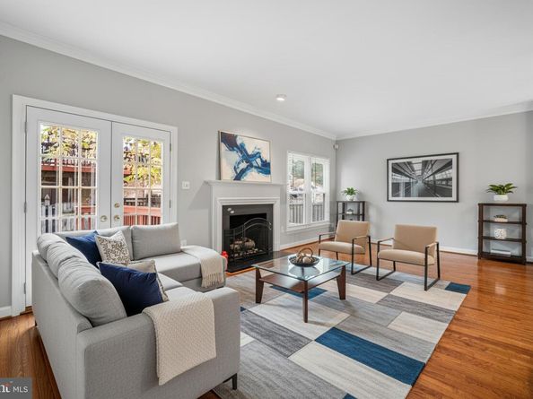 11103 Candlelight Lane, Potomac MD 20854