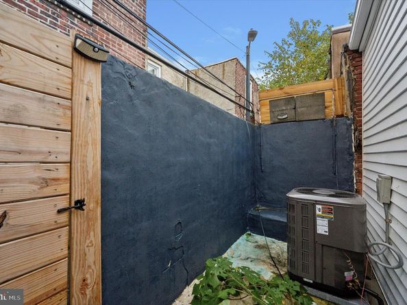 1309 S Mole Street, Philadelphia PA 19146