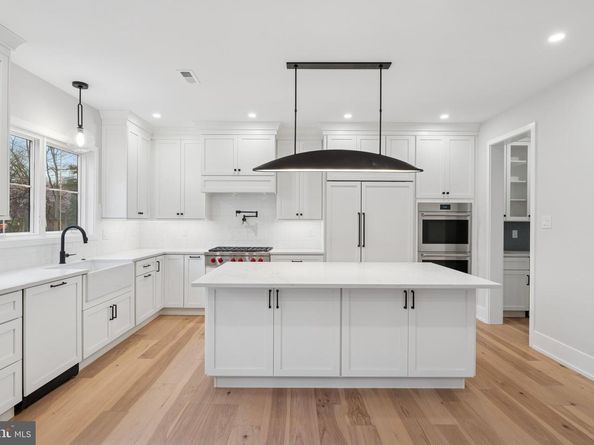 211 Bella Vista Road, Devon PA 19333