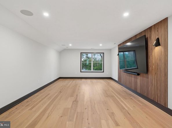 211 Bella Vista Road, Devon PA 19333