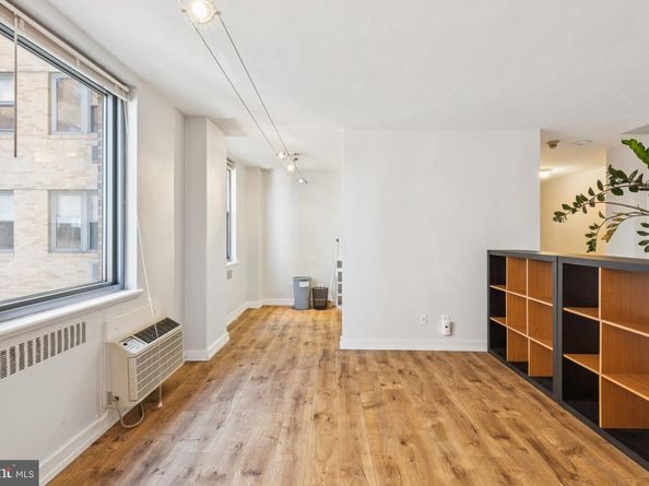 2601 Pennsylvania Avenue 604, Philadelphia PA 19130