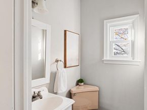 5 Erdenheim Road, Glenside PA 19038