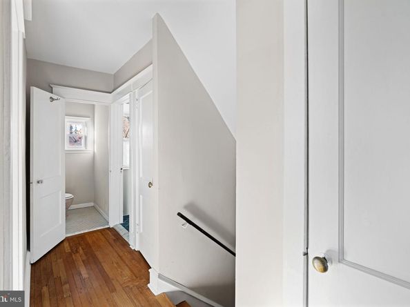 5 Erdenheim Road, Glenside PA 19038