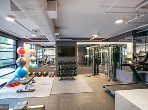 1300 4TH Street SE 901, Washington DC 20003