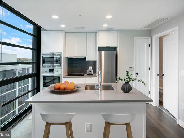 1300 4TH Street SE 901, Washington DC 20003