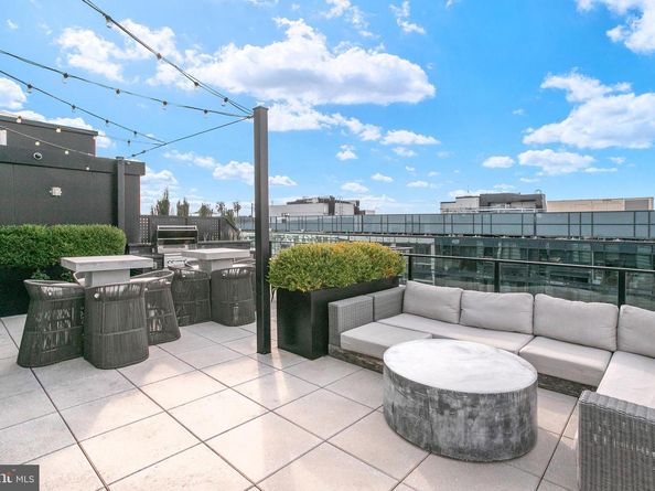 1300 4TH Street SE 901, Washington DC 20003