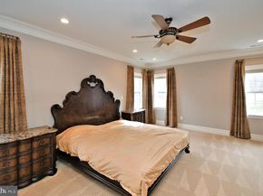 19 Goldney, Newtown PA 18940