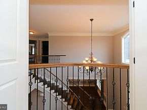 19 Goldney, Newtown PA 18940