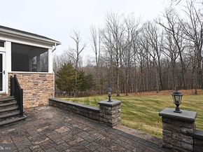 19 Goldney, Newtown PA 18940