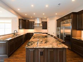 19 Goldney, Newtown PA 18940