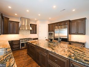 19 Goldney, Newtown PA 18940