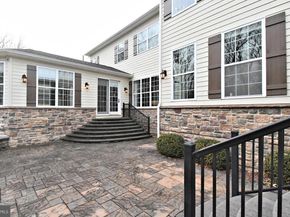 19 Goldney, Newtown PA 18940