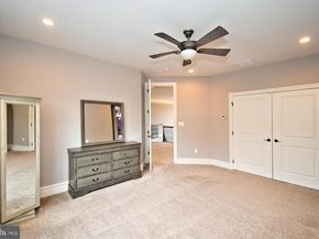 19 Goldney, Newtown PA 18940