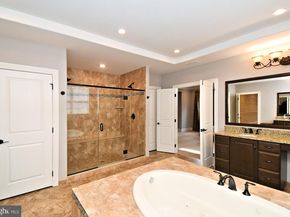 19 Goldney, Newtown PA 18940