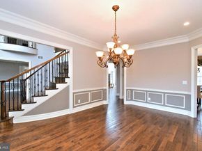 19 Goldney, Newtown PA 18940