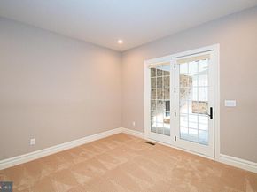 19 Goldney, Newtown PA 18940