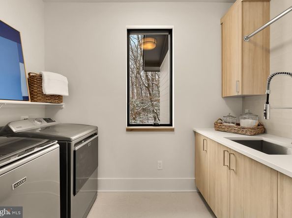 6916 Carmichael Avenue, Bethesda MD 20817