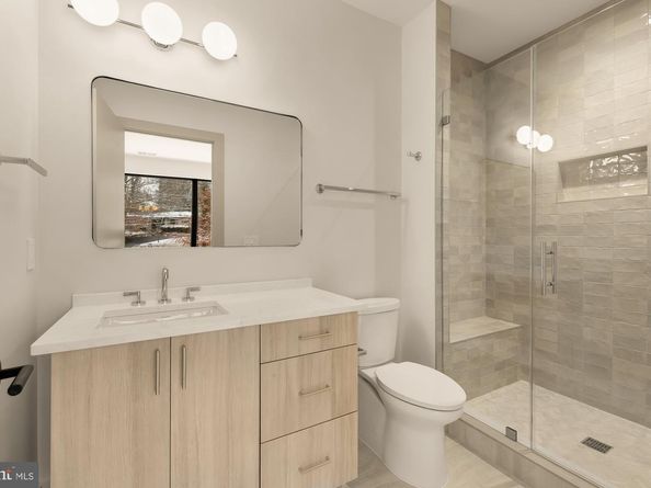 6916 Carmichael Avenue, Bethesda MD 20817